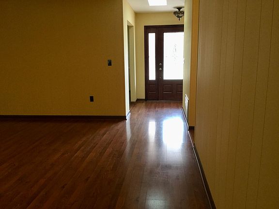 5th image of 205 Girard Ave