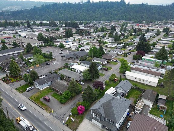 2nd image of 45640 Watson Rd #106