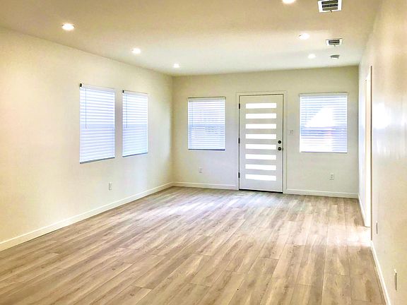 4th image of 1123 N Avenue 56