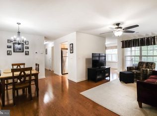 810 Wembley Dr UNIT 3B, Hampstead, MD 21074