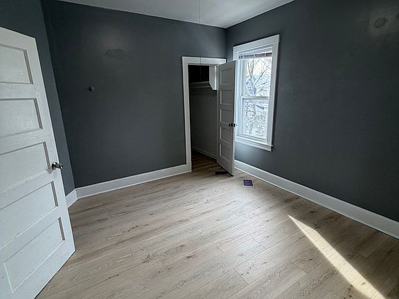 4th image of 58 Richmond St #3
