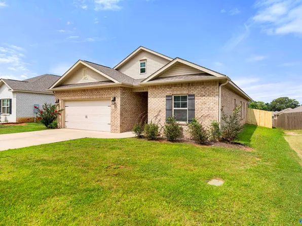 114 Branton Ct, New Market, AL 35761