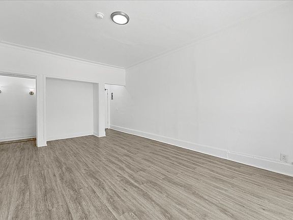 2nd image of 608 S Westlake Ave APT 402