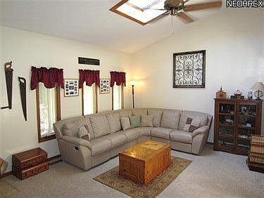 3rd image of 203 Pepperdine Dr