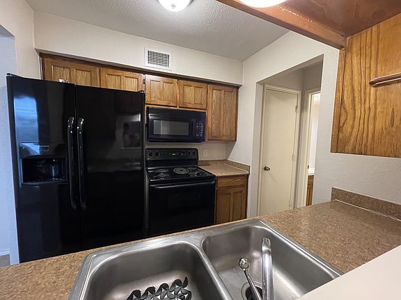 5th image of 5516 Lewis Ct APT D
