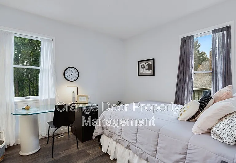 55 Hylebos Ave — Photo 15