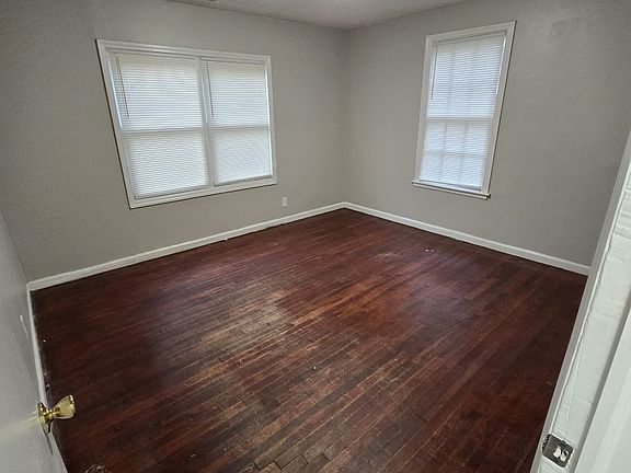 8th image of 1197 Lake Dr