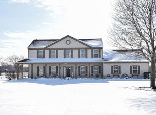 S73W33331 Milos Way, Mukwonago, WI 53149