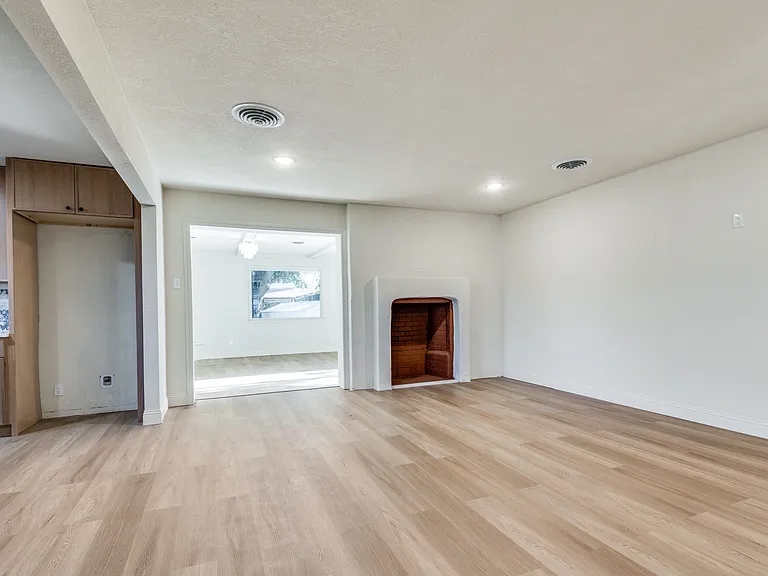 704 Turner Blvd — Photo 3