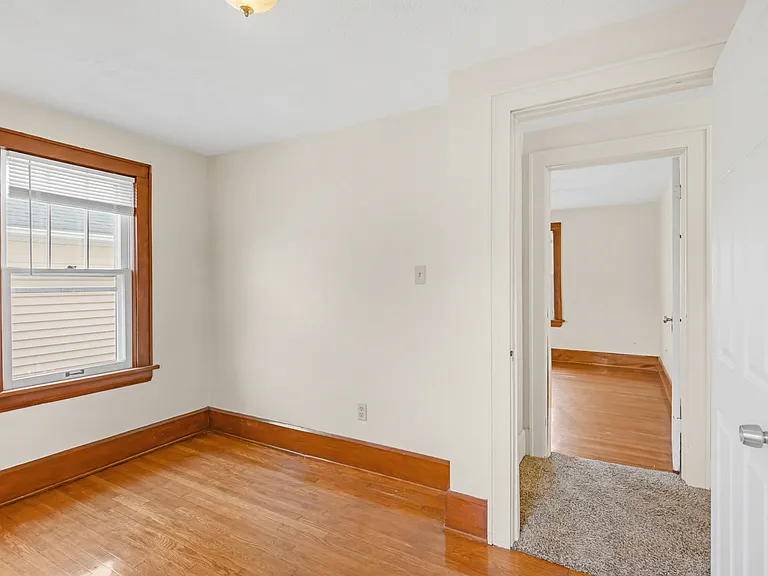426 Selden Ave — Photo 7