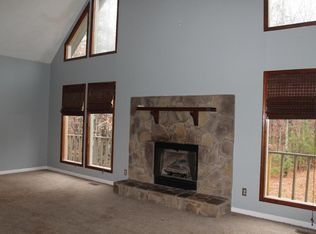 2860 Davidwood Dr, Tunnel Hill, GA 30755