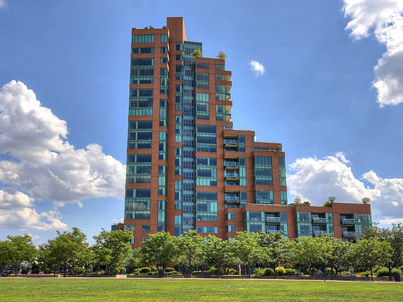 2nd image of 222 Witherspoon St #1502