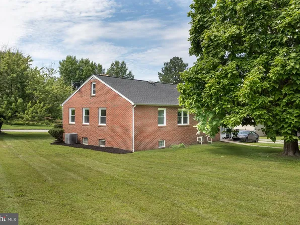 4516 E Joppa Rd, Perry Hall, MD 21128