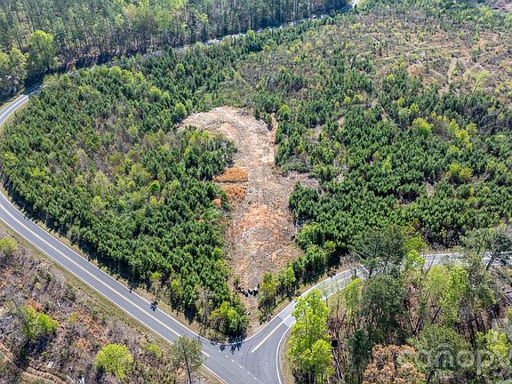 2nd image of 768 Bryant Rd