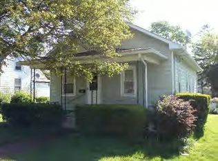 718 S 3rd St, Hoopeston, IL 60942