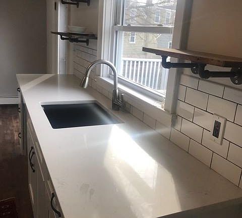 2nd image of 49 Essex St #2