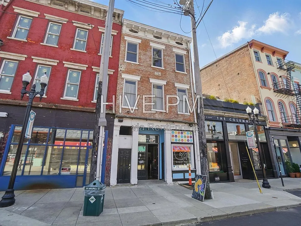 107 W Elder St #D