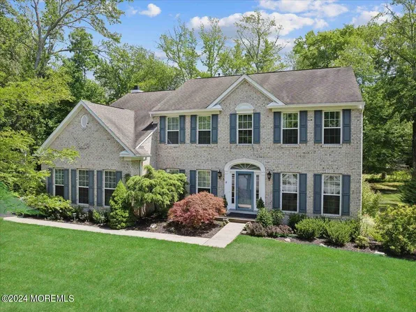 6 Littlefield Drive, Farmingdale, NJ 07727