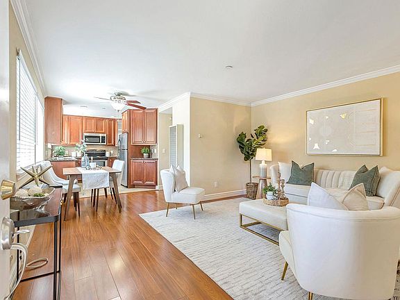 4th image of 2601 Cortez Dr Unit 1103