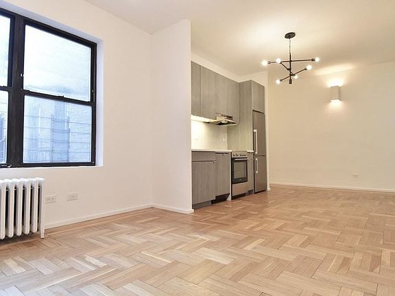 2nd image of 254 Seaman Ave #B12