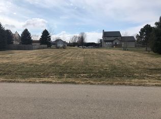 N1527 Lincoln Ave, Lake Geneva, WI 53147