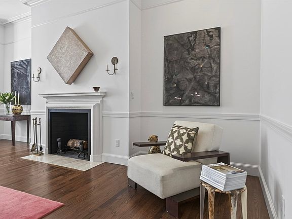 3rd image of 180 Marlborough St APT 2