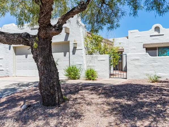 7413 E Wandering Rd, Tucson, AZ 85750