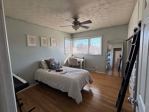 5th image of 1321 Oakcrest St