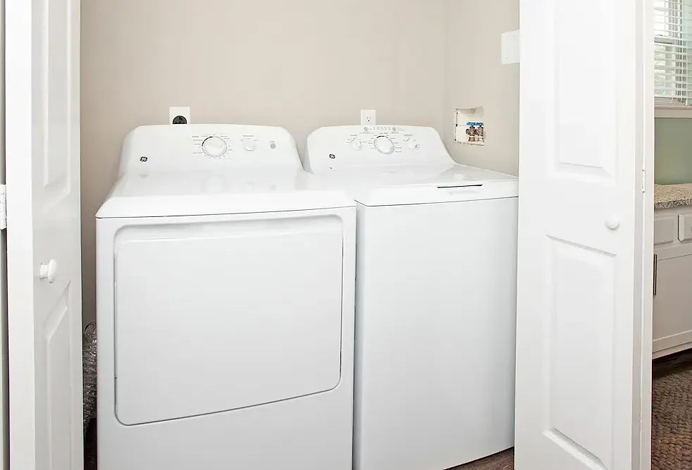 Exton Crossing Apartment Homes — Photo 3