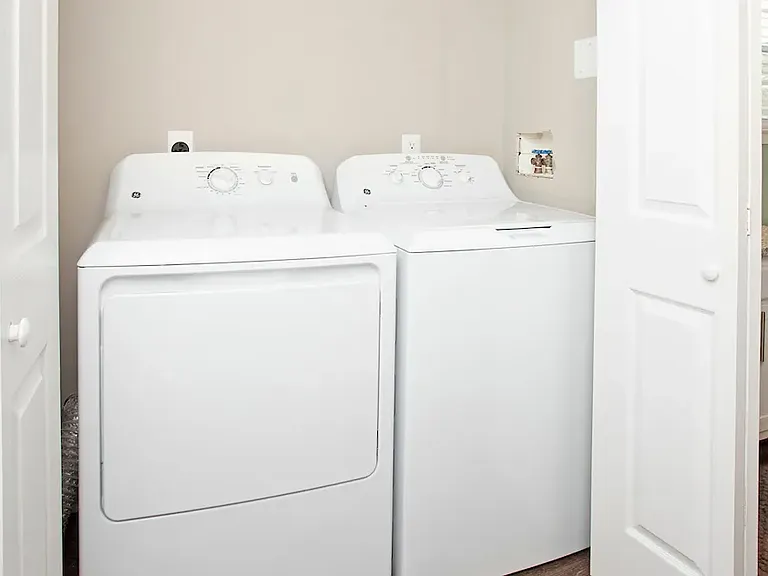 Exton Crossing Apartment Homes — Photo 3