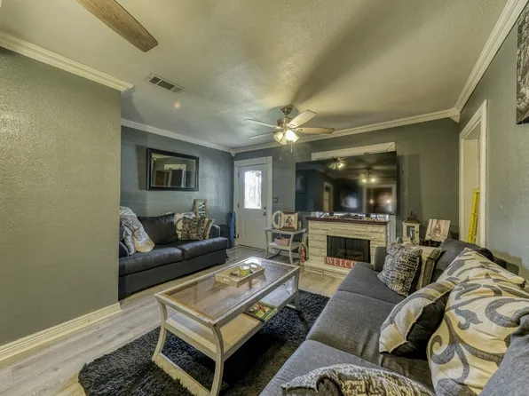 1109 SE 20th St, Mineral Wells, TX 76067