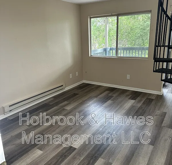 4531 Boardwalk Dr W #W-W-9 — Photo 3