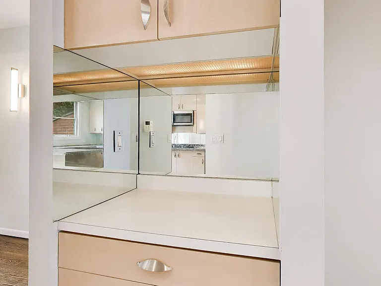 171 W Goethe St #B — Photo 13