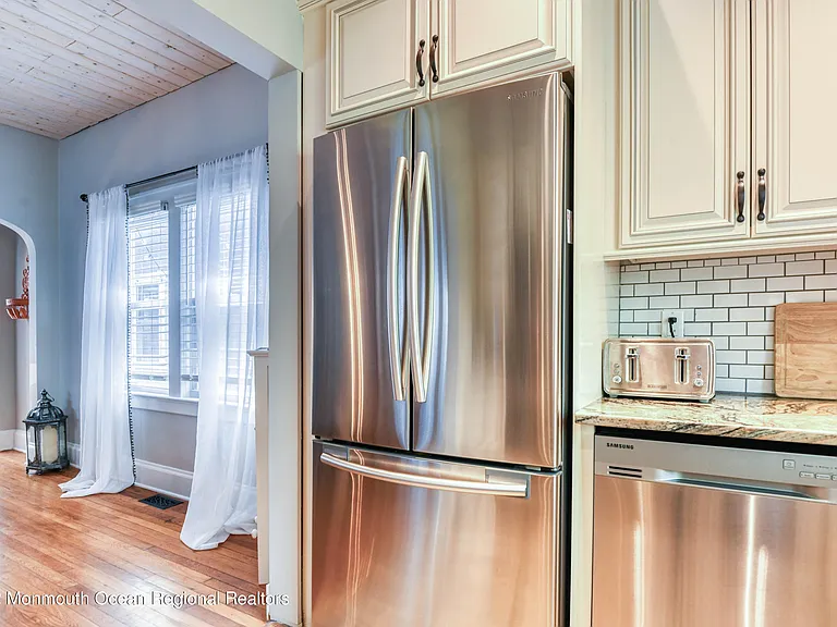 1505 Emory St #WINTER RENTAL — Photo 19
