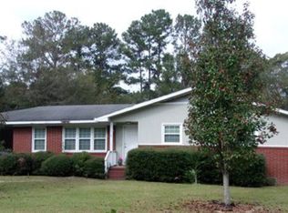 518 S 4th St, Jesup, GA 31545