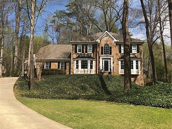 2nd image of 3006 Creekside Way