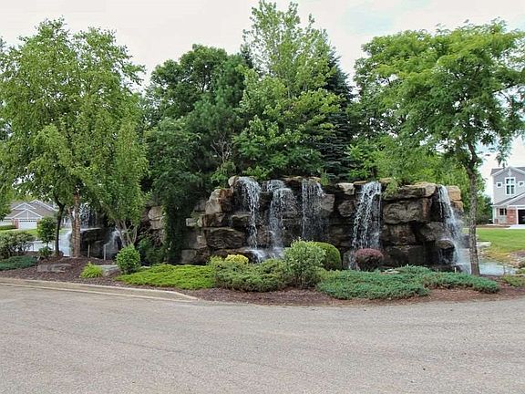 2nd image of 2609 Bay Harbor Cir Unit 2