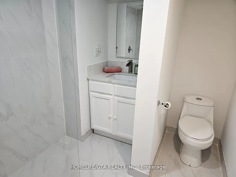 11 Kenton Dr — Photo 7