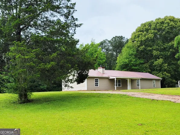304 Baughs Cross Rd, West Point, GA 31833