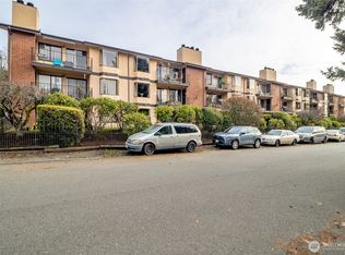 22700 28th Ave S APT 208, Des Moines, WA 98198