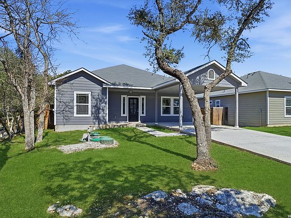 3rd image of 1035 Cedar Grove Trail