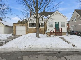 196 Glen Rd, Hamilton, ON L8S3N4