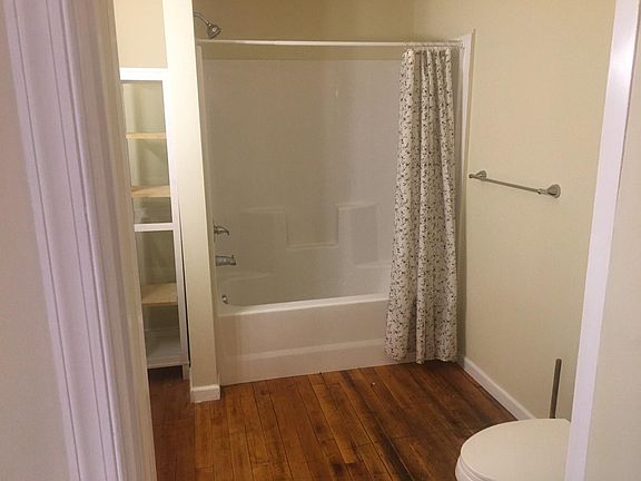 4th image of 1415 Kemper St #78