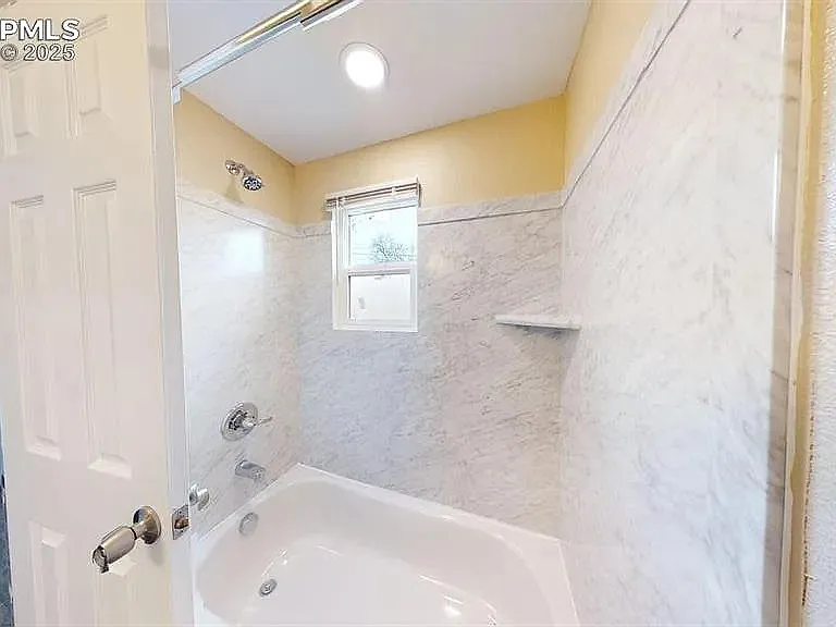 2411 E Saint Vrain St #101 — Photo 1