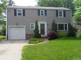 416 Roycroft Blvd, Amherst, NY 14226