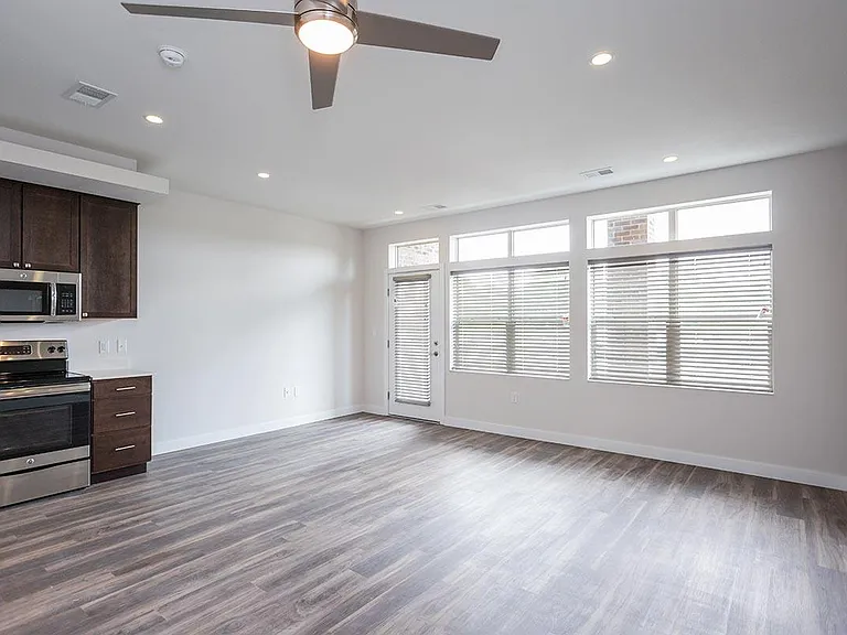 Brookside Apartments — Photo 50