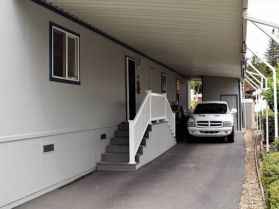 5th image of 541 Sonoma Dr