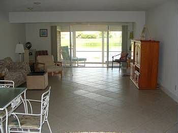 4th image of 1440 NW 20th Ave APT 104