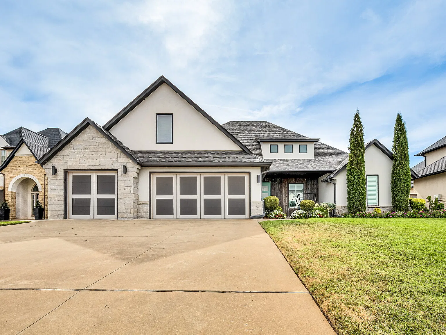 4 bed, 3.0 bath, 2977 sqft, $4,495 — Photo 2