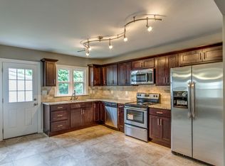 612 Crestview Dr, Springfield, TN 37172